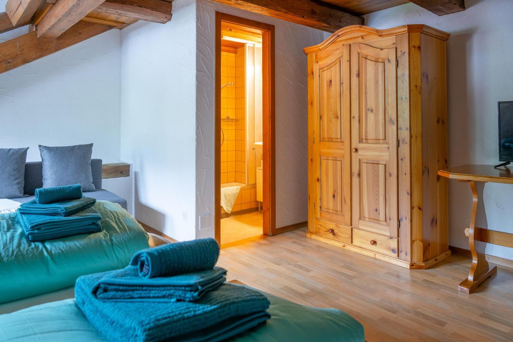 Chrona Bed & Breakfast Jenaz Pokój zdjęcie