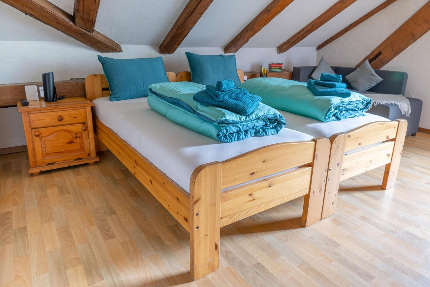 Chrona Bed & Breakfast Jenaz Pokój zdjęcie